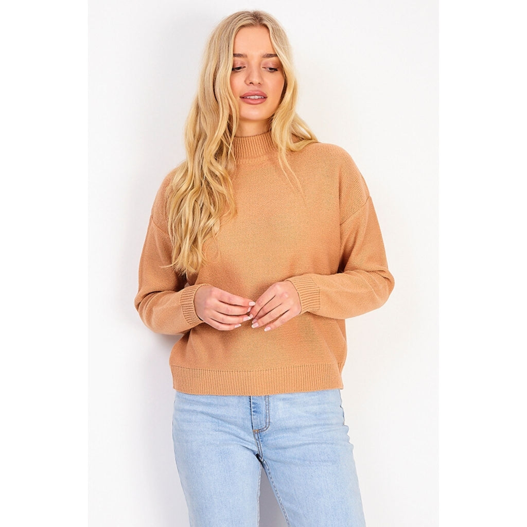 MARTA DU CHATEAU Brave Soul Ribbed High Neck Knit Restudsalg Brown