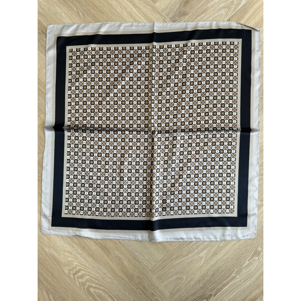 MARTA DU CHATEAU Marta du Chateau dame tørklæde MdcJuline FA-Scarf Scarf Black11155-6