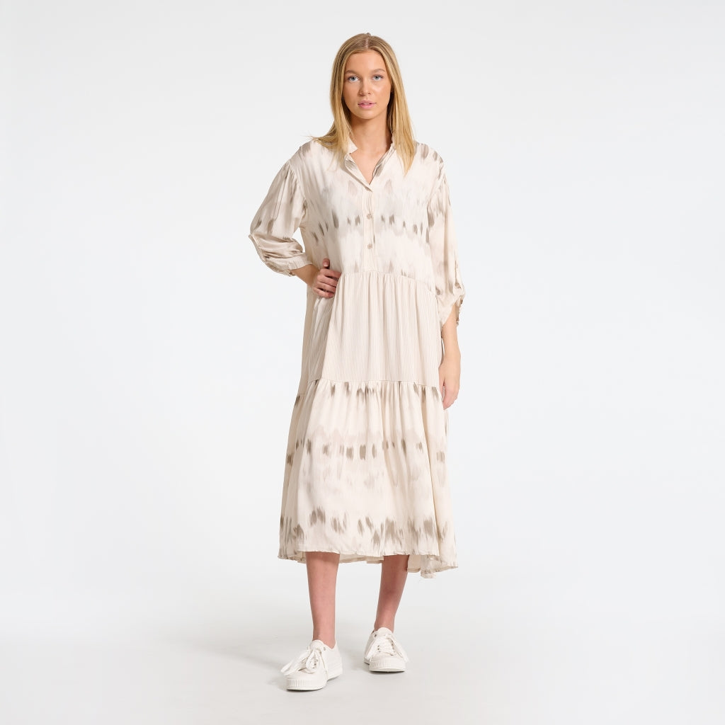 MARTA DU CHATEAU Marta Du Chateau dame kjole 5059 Restudsalg Beige Print
