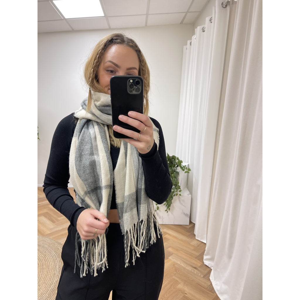 MARTA DU CHATEAU Marta Du Chateau dame tørklæde 182302 Scarf Light Grey Melange