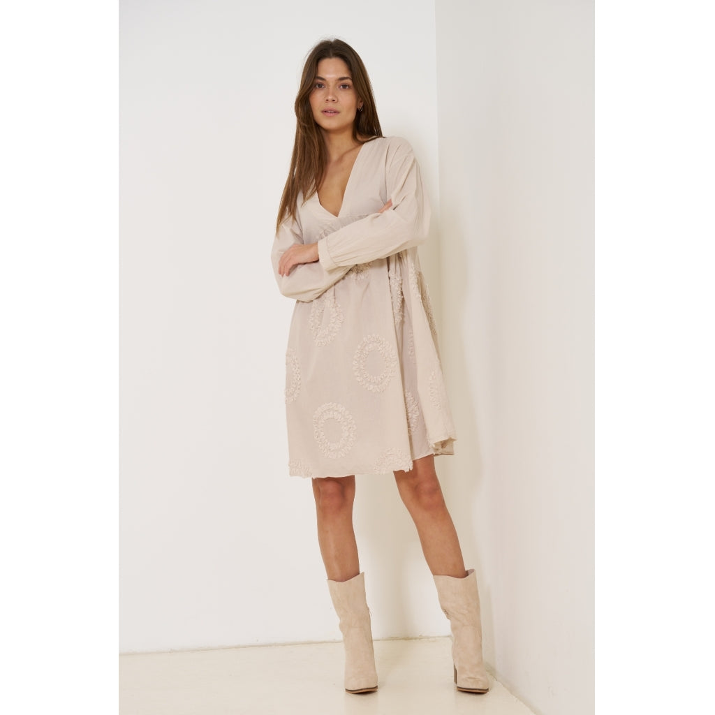 MARTA DU CHATEAU Marta Du Chateau dame tunika 5591 Restudsalg Sabbia