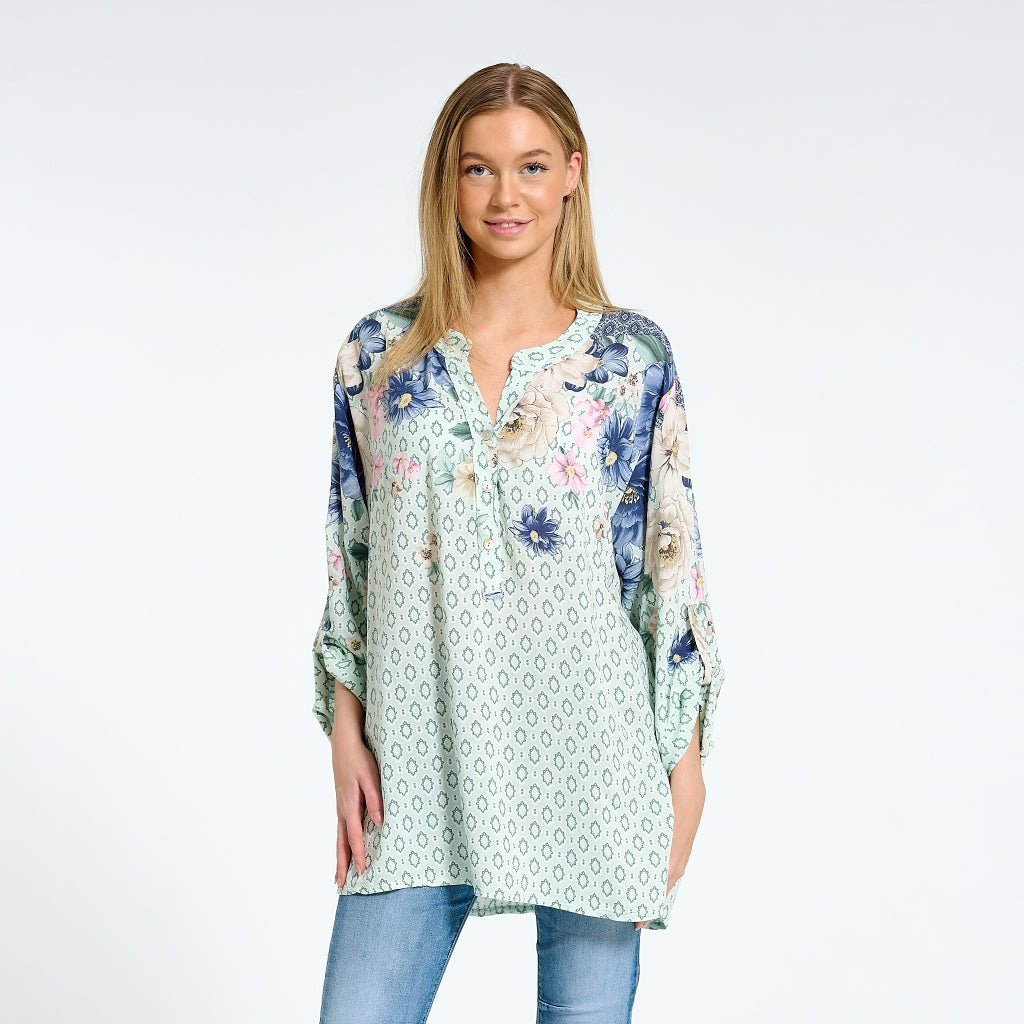 MARTA DU CHATEAU Marta du Chateau dame bluse 8053 Restudsalg Big flower Aqua