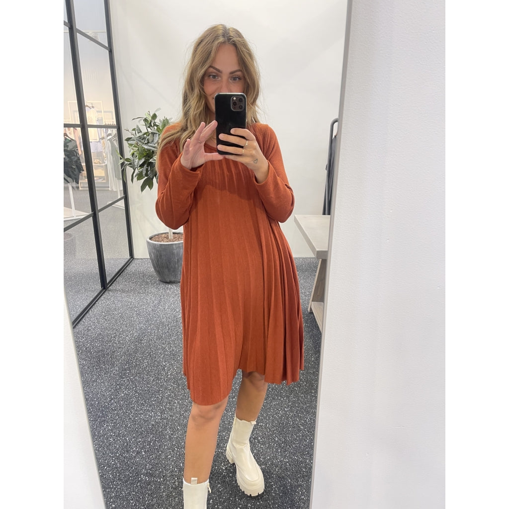 MARTA DU CHATEAU Marta du Chateau dame kjole 71653 Dress Ruggine